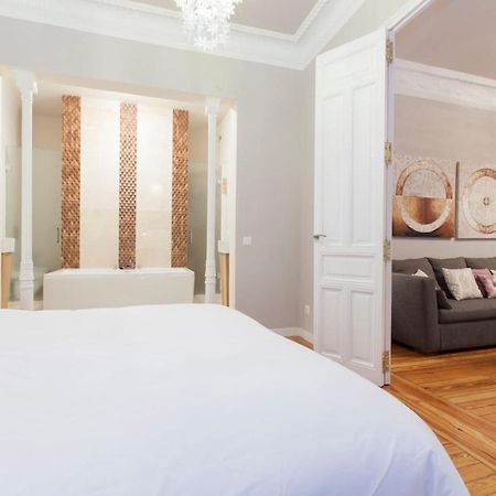 La Casa De La Luna Madrid Dış mekan fotoğraf