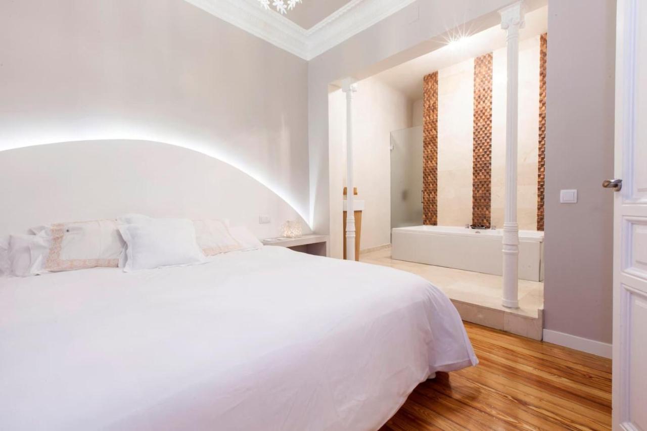La Casa De La Luna Madrid Dış mekan fotoğraf