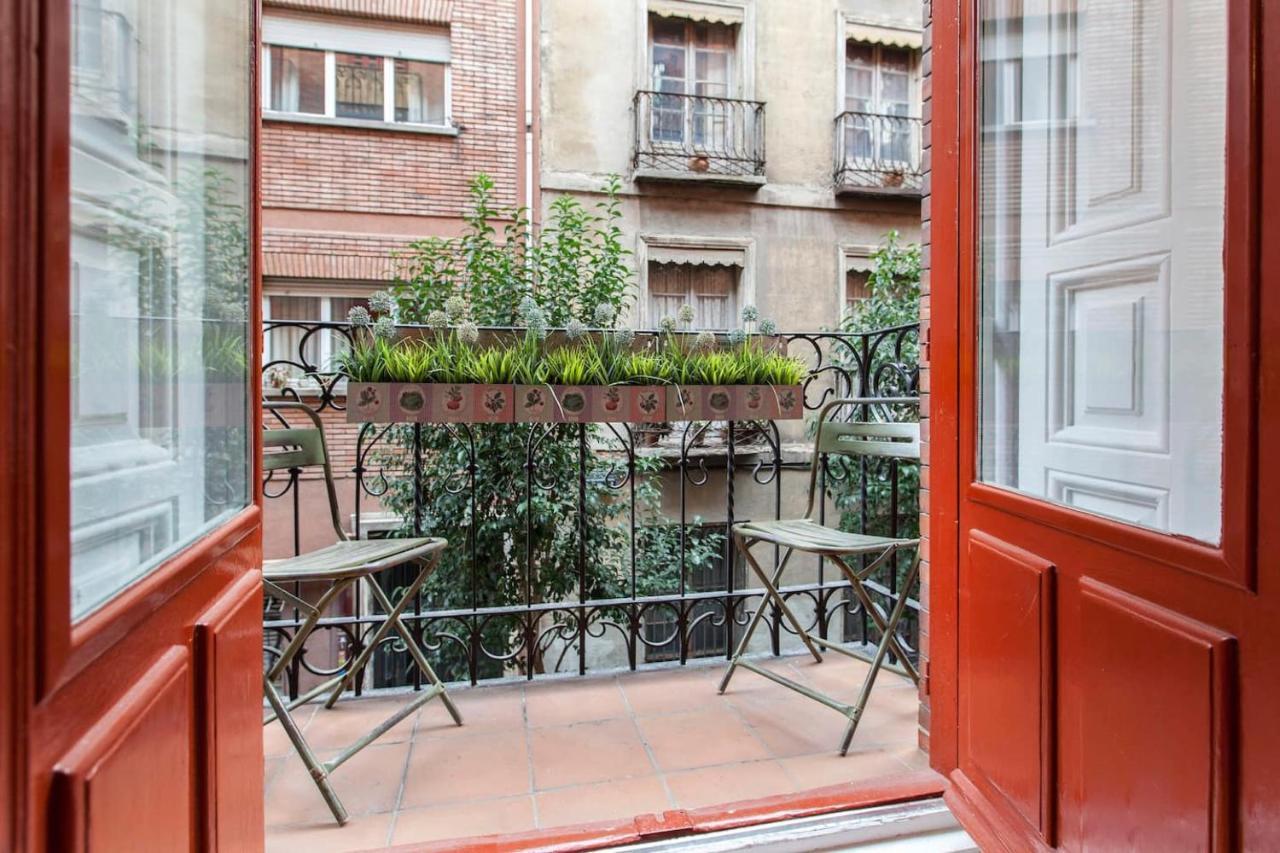 La Casa De La Luna Madrid Dış mekan fotoğraf